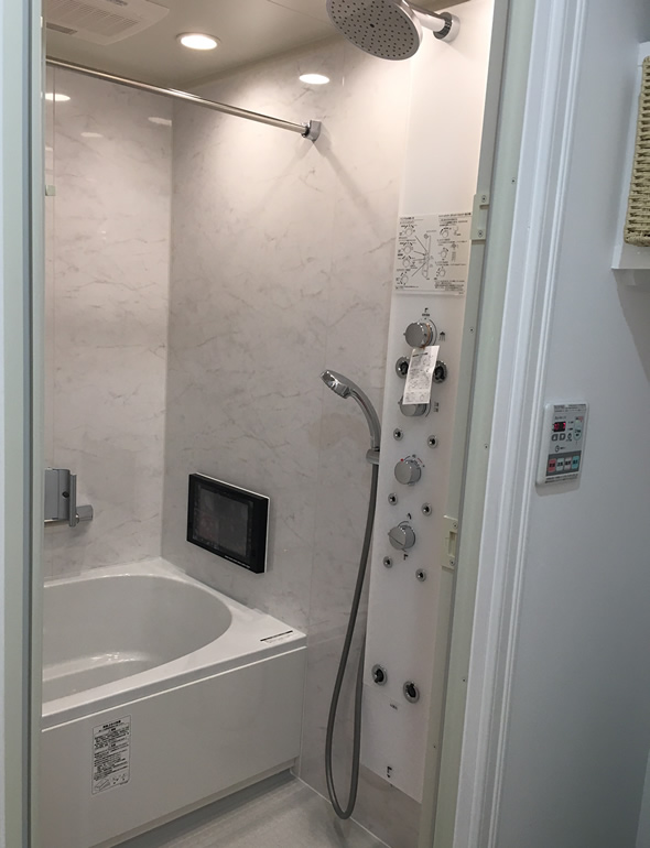 ET様邸 リビング、キッチン、ダイニング。