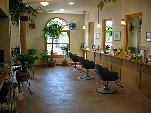 美容院店舗内部