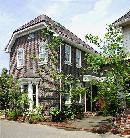 イギリスのアンティークレンガタイルの家